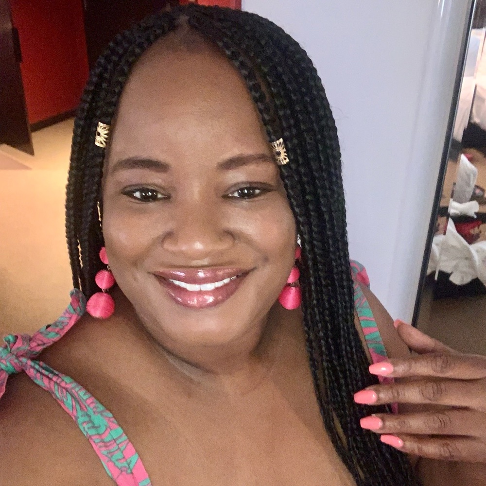 Meet your Posher, Felishia